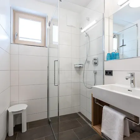 Luxury In Hinterglemm With Sauna 木屋 *