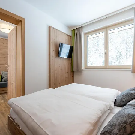 Luxury In With Sauna Chalet Saalbach-Hinterglemm